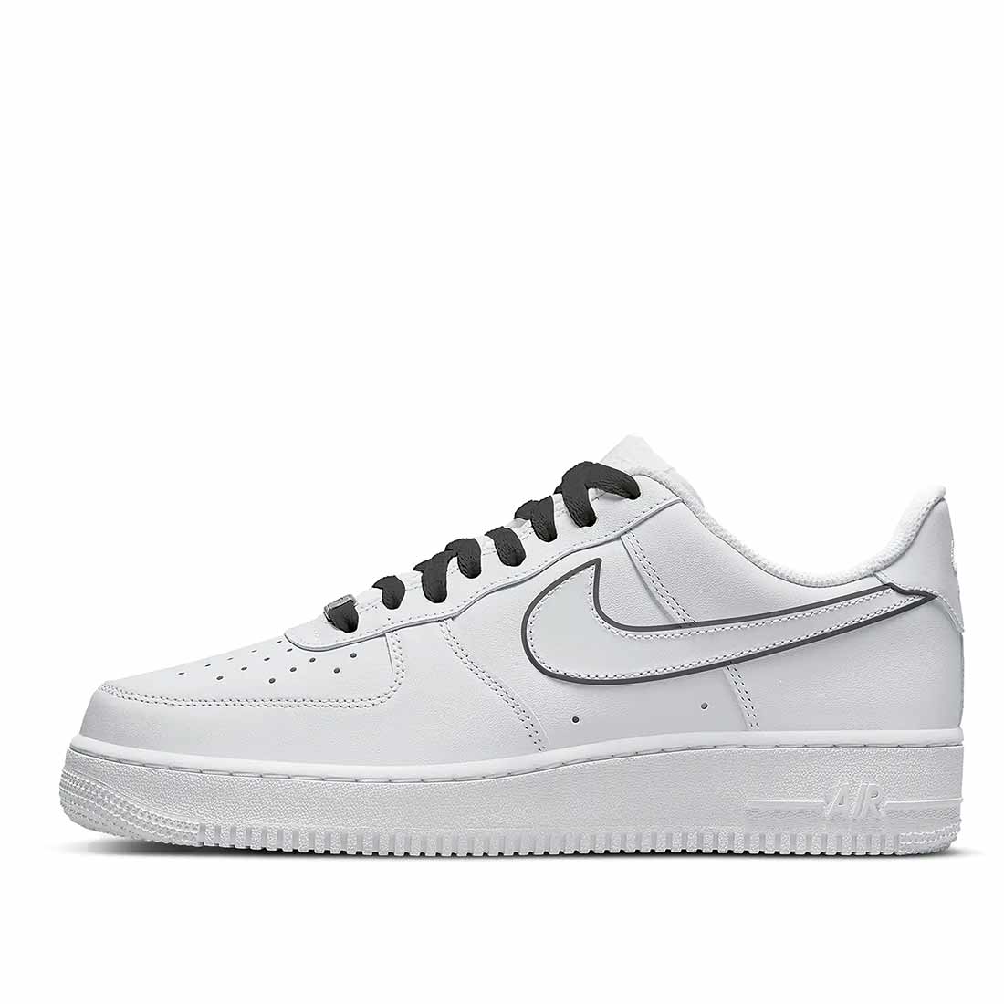 Nike AF1 con swoosh bianco e contorno nero