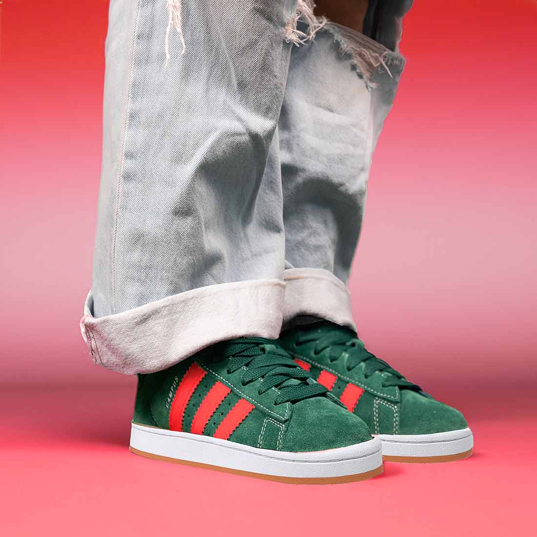 Adidas campus color verde con bande rosse 