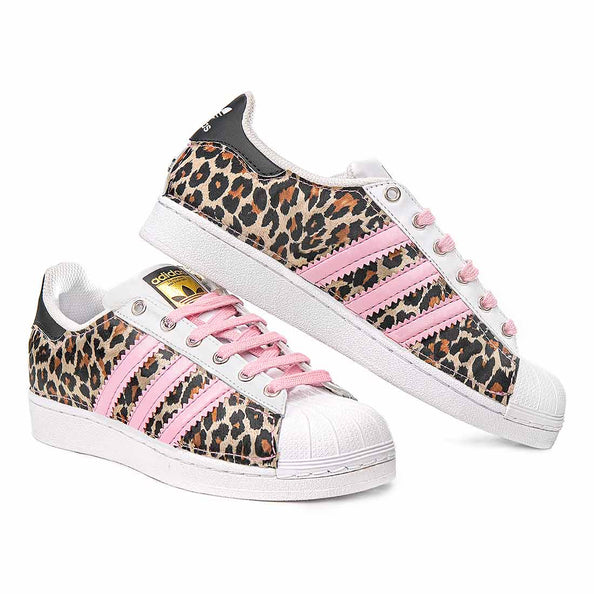 Adidas leopardato con strisce rosa cipria e lacci rosa