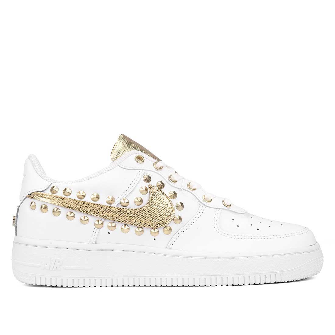 air force one animalier con borchiette oro e lacci in raso oro