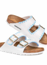 Ciabatte Birkenstock Arizona Bianche con Ricamo a mano azzurro