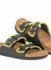 Personalizzazione Birkenstock Arizona nere con Ricamo Giallo - Outlet