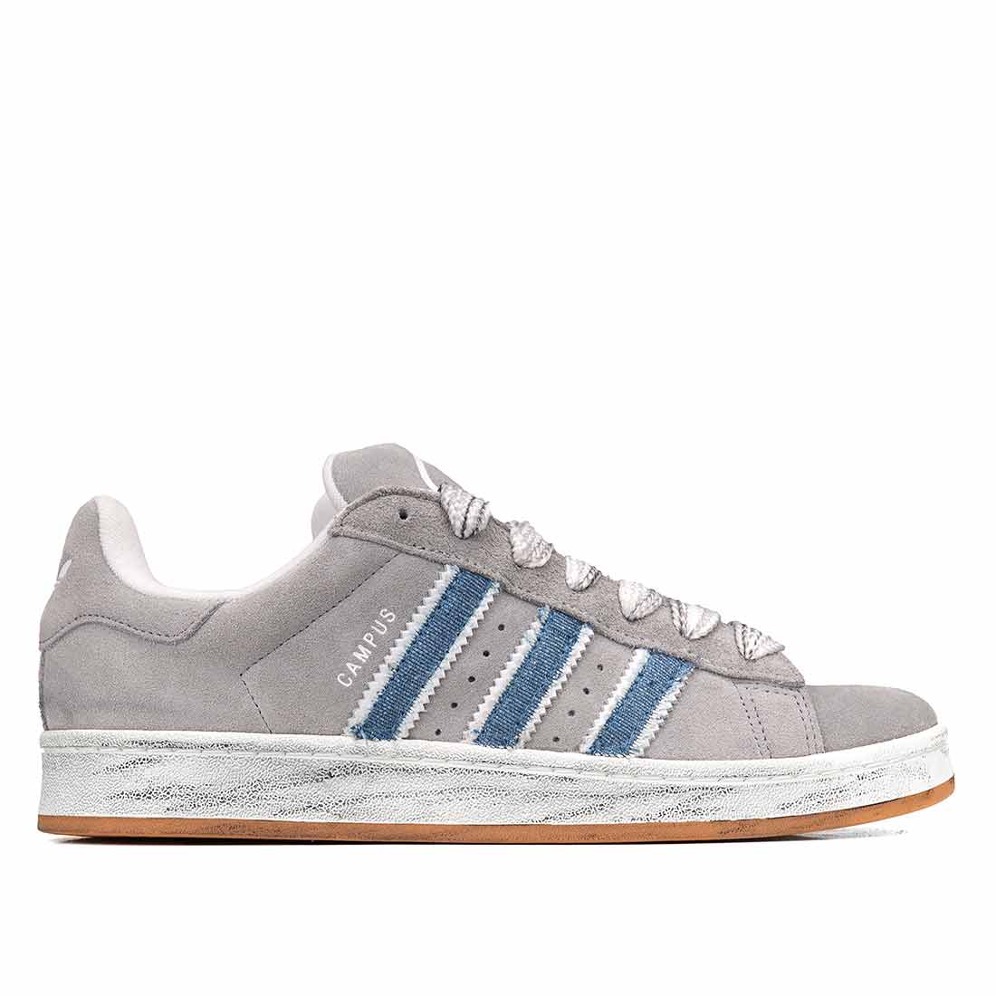 Adidas Campus color grigio con bande in denim jeans blu