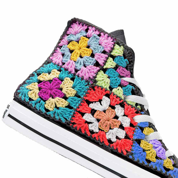 Converse All Star Nere Alte fatte a mano con Trama Ricamata e Colorata