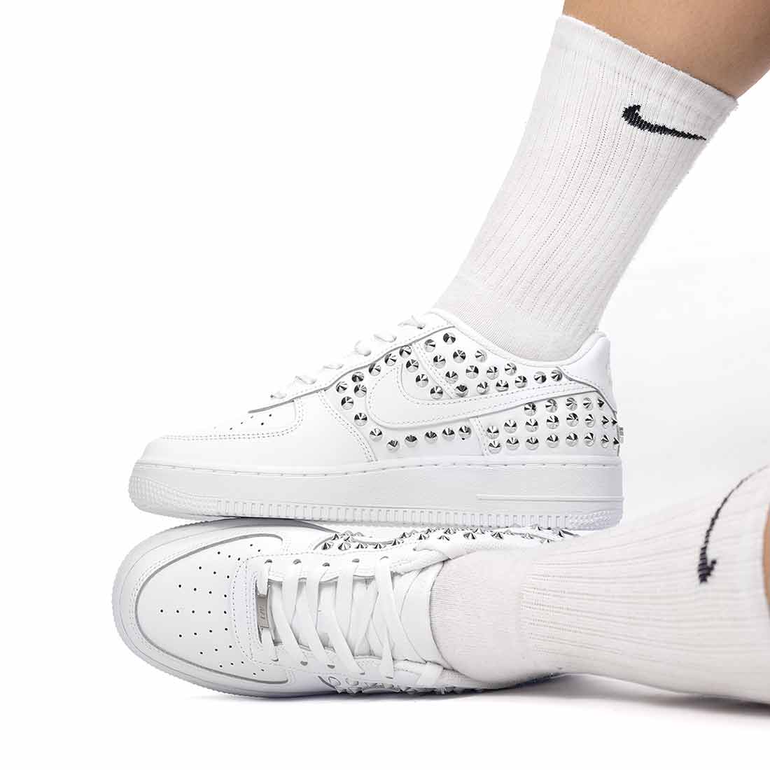 Nike AF1 Borchiate con borchie a cono - Outlet