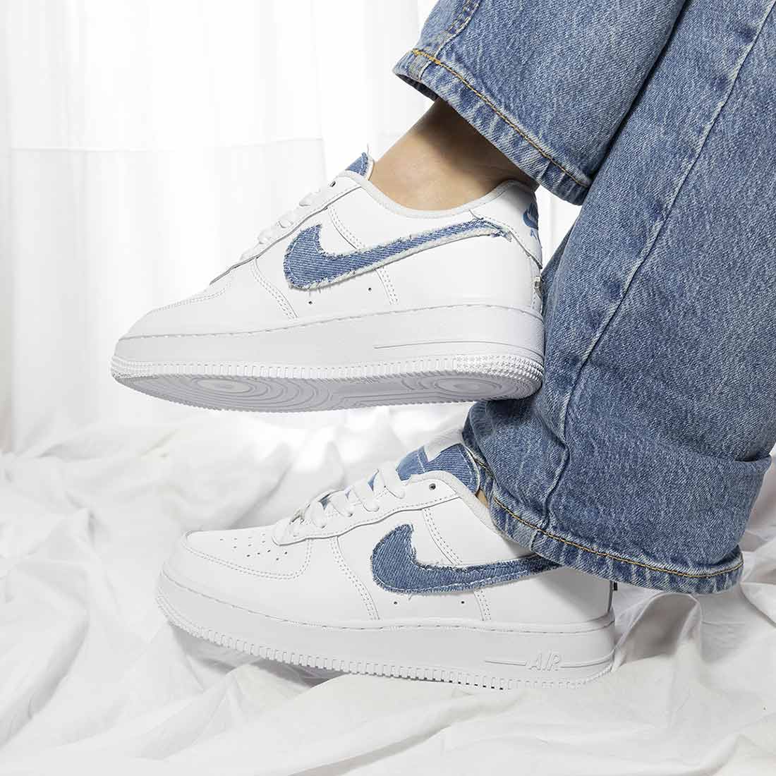 Nike Air Force 1 in Jeans Denim - Outlet