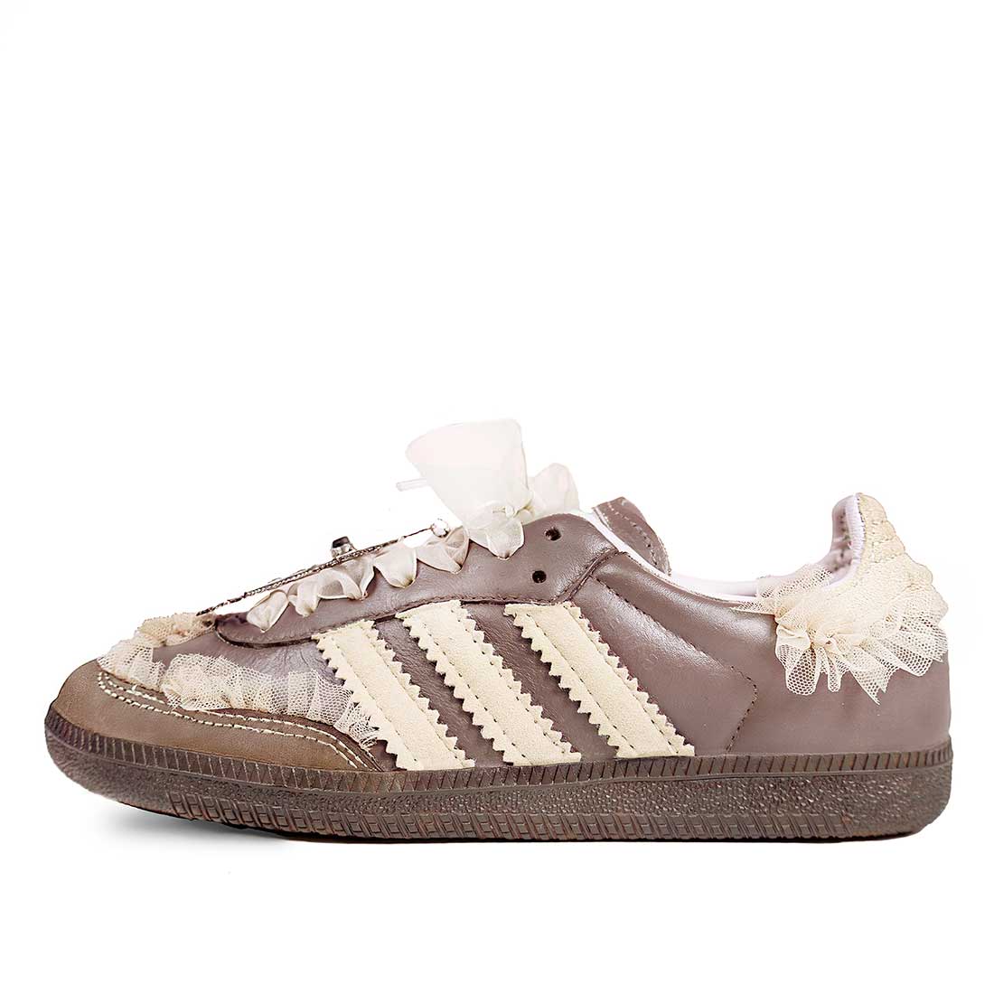 samba marrone con tulle beige e suede