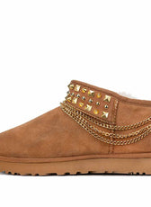 stivaletti ugg con borchie oro e catene