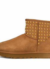 Stiavali UGG con borchiette oro