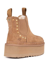 Ugg personalizzati con borchie oro