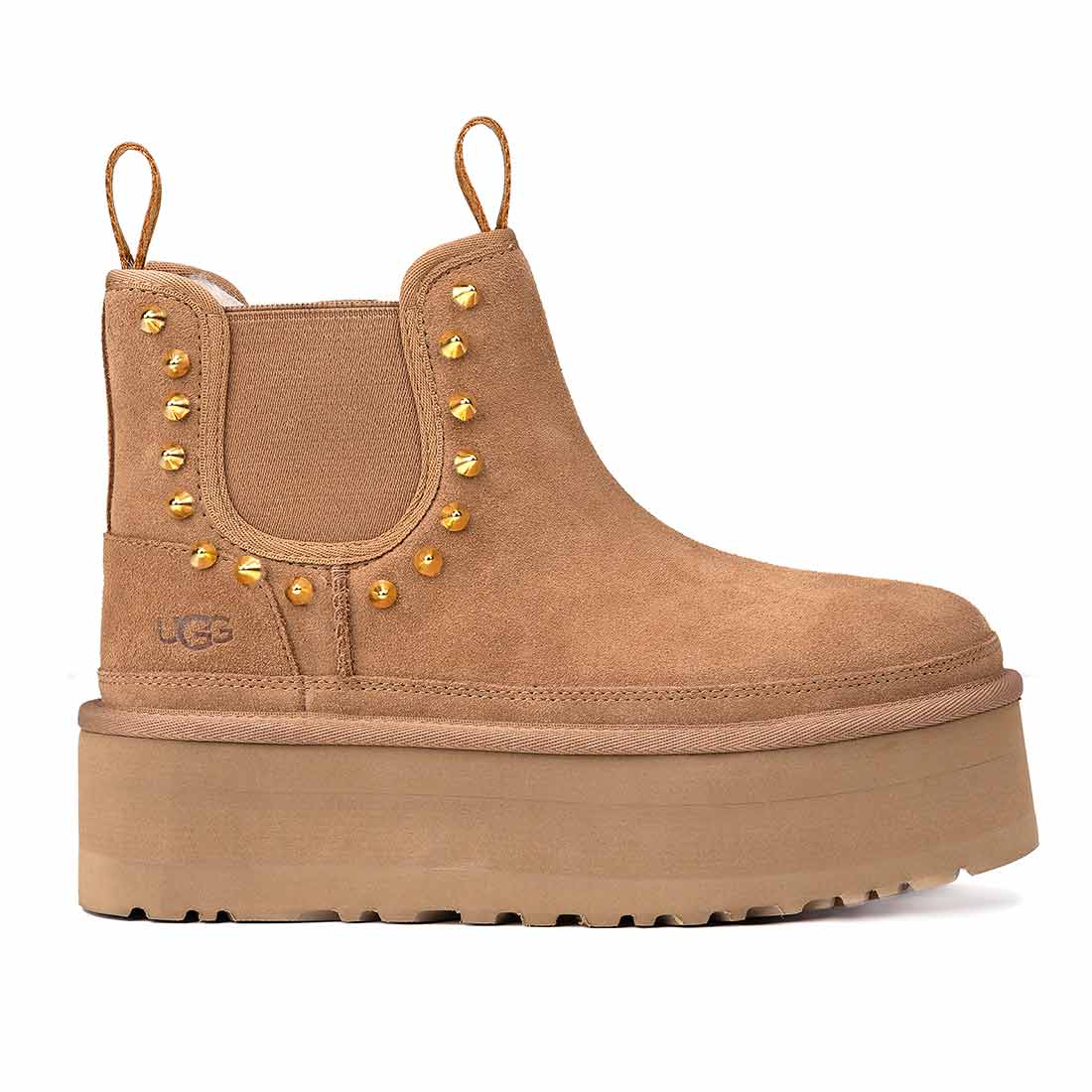 UGG platform con borchiette oro
