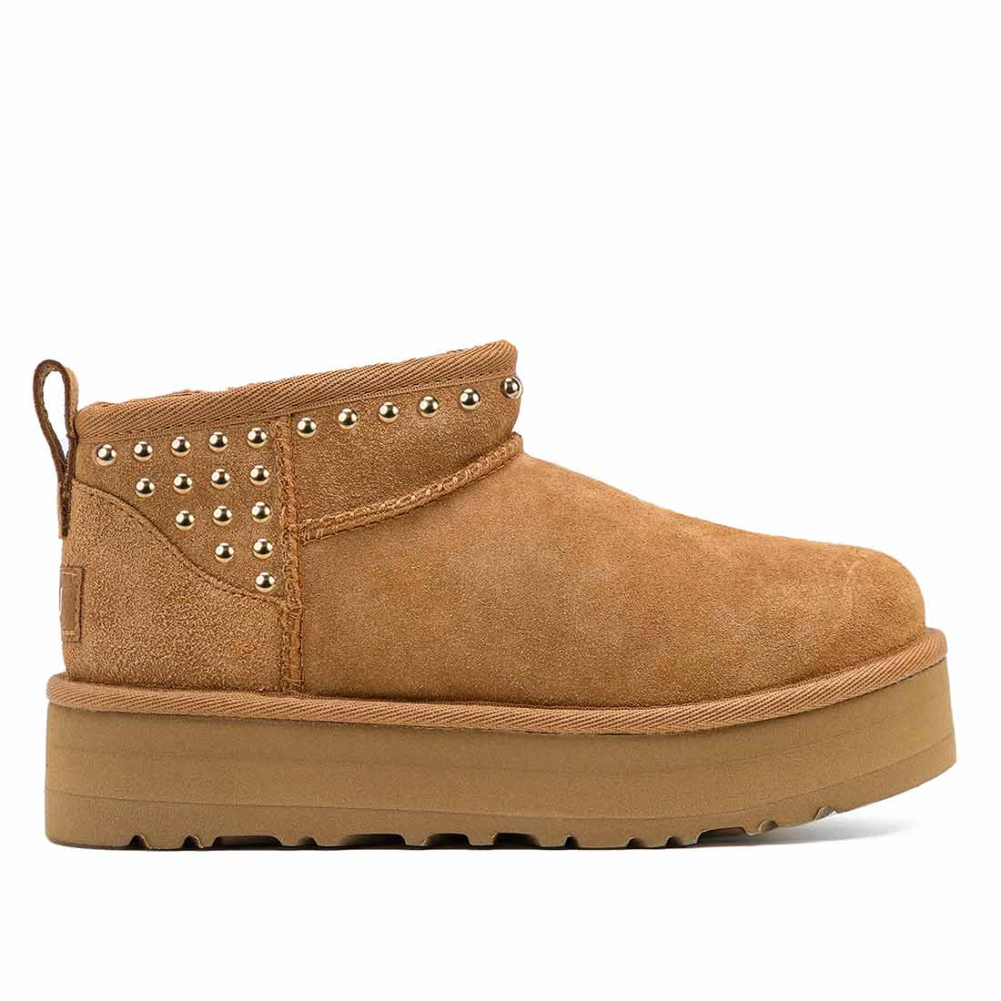 UGG ultra mini platform chestnut con borchie dorate