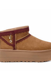 UGG ultra mini platform con pizzo burgundy e fiocco con charms dorati