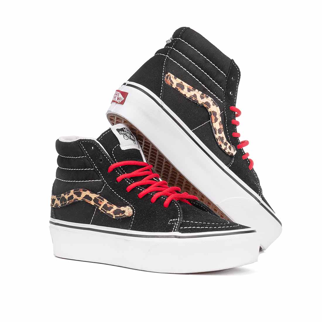 Vans con swoosh animalier leopardata e lacci rossi