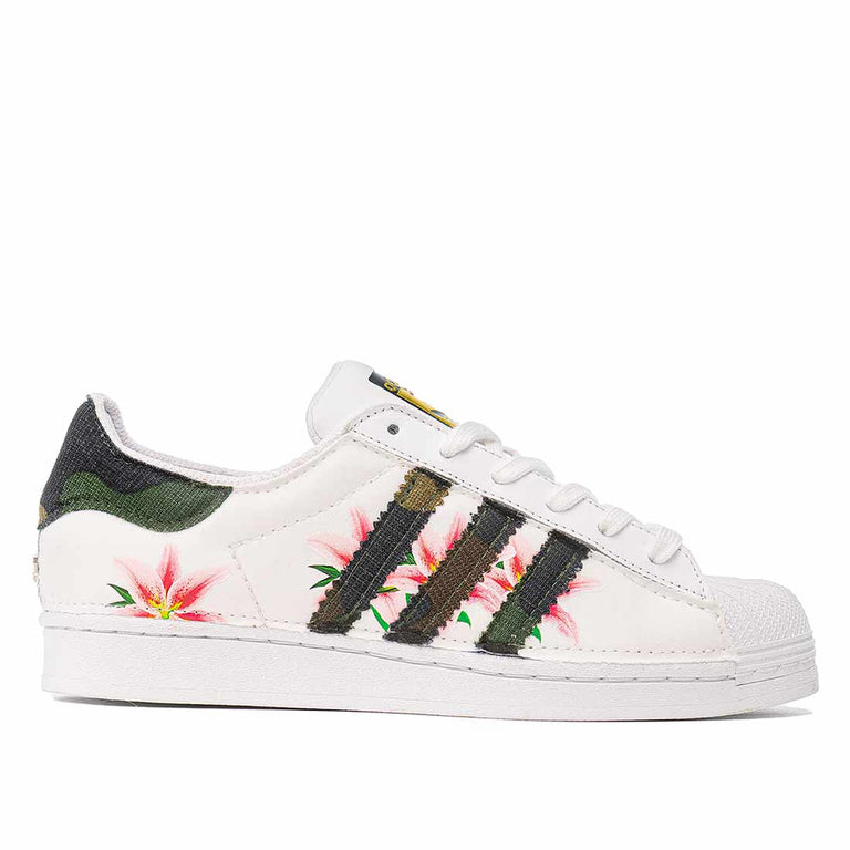 Adidas nere con fiori Clearance