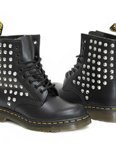 dottor martens personalizzati con borchie cromate da Racoon-LAB
