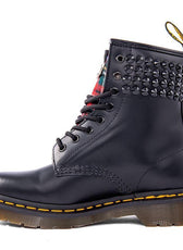 Dr. Martens stivale anfibio nella fantasia tartan scozzese con borchie neri