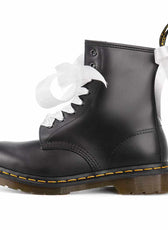 dr martens con lacci in raso bianco fiocchi in raso bianco