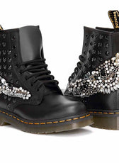 Personalizzazione Dr Martens con strass gioielli e Borchie Nere - Outlet