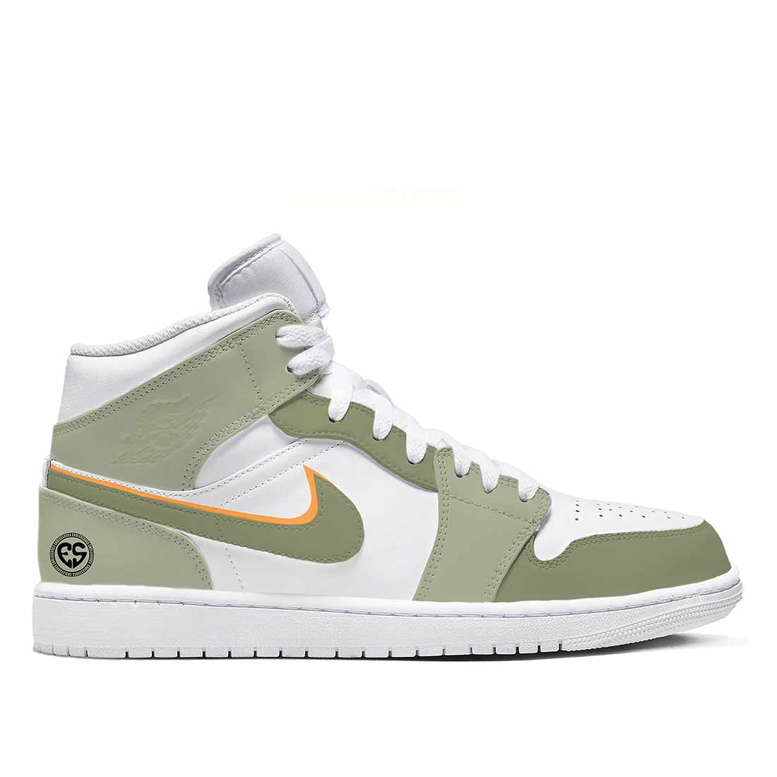 Nike Jordan bianche dipinte a mano con sfumature di verde doppio swoosh verde e arancione