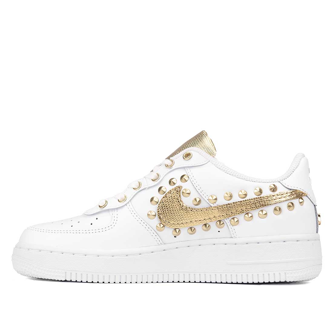 nike AF1 oro con borchie e lacci in raso oro