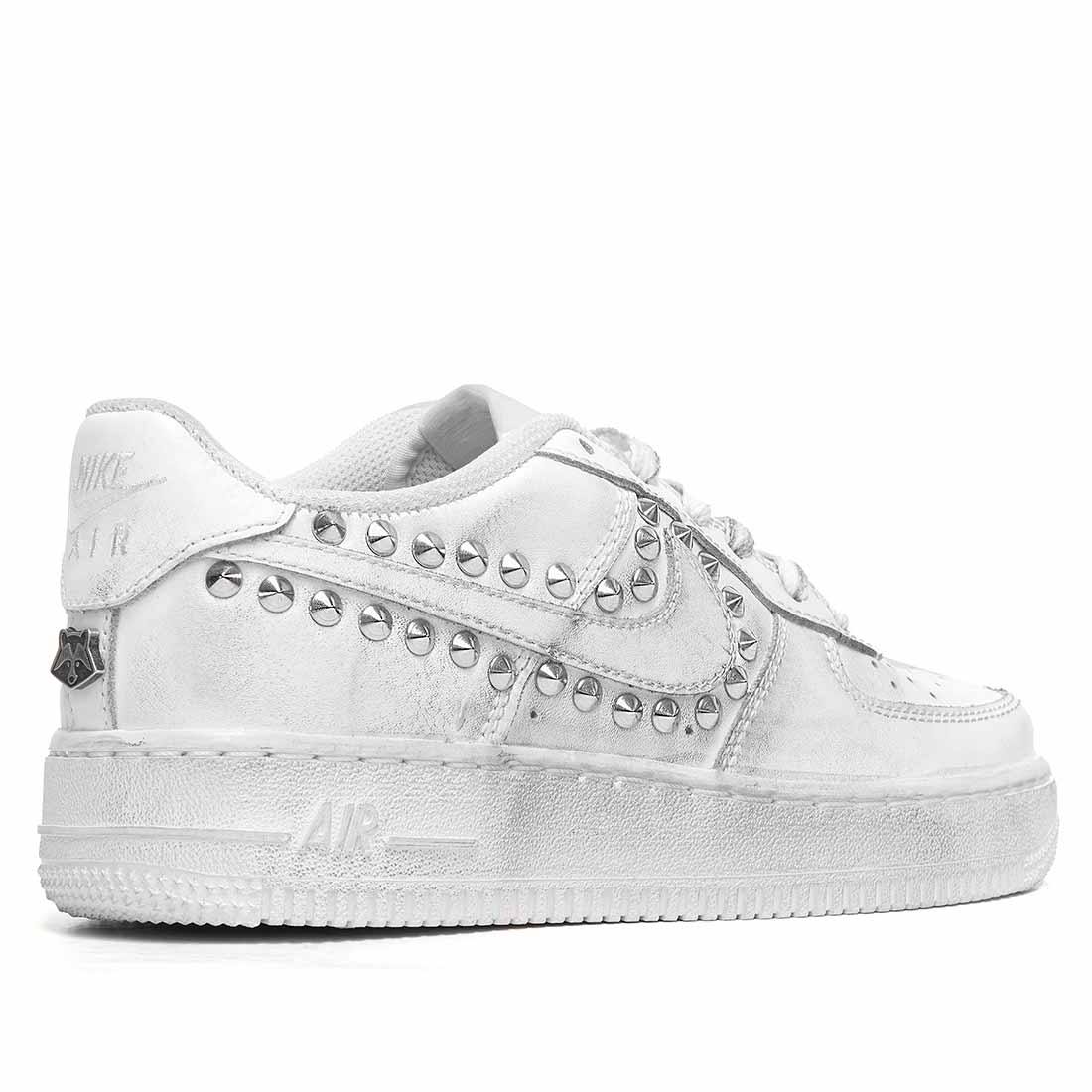 Nike Air Force con Borchie - Outlet