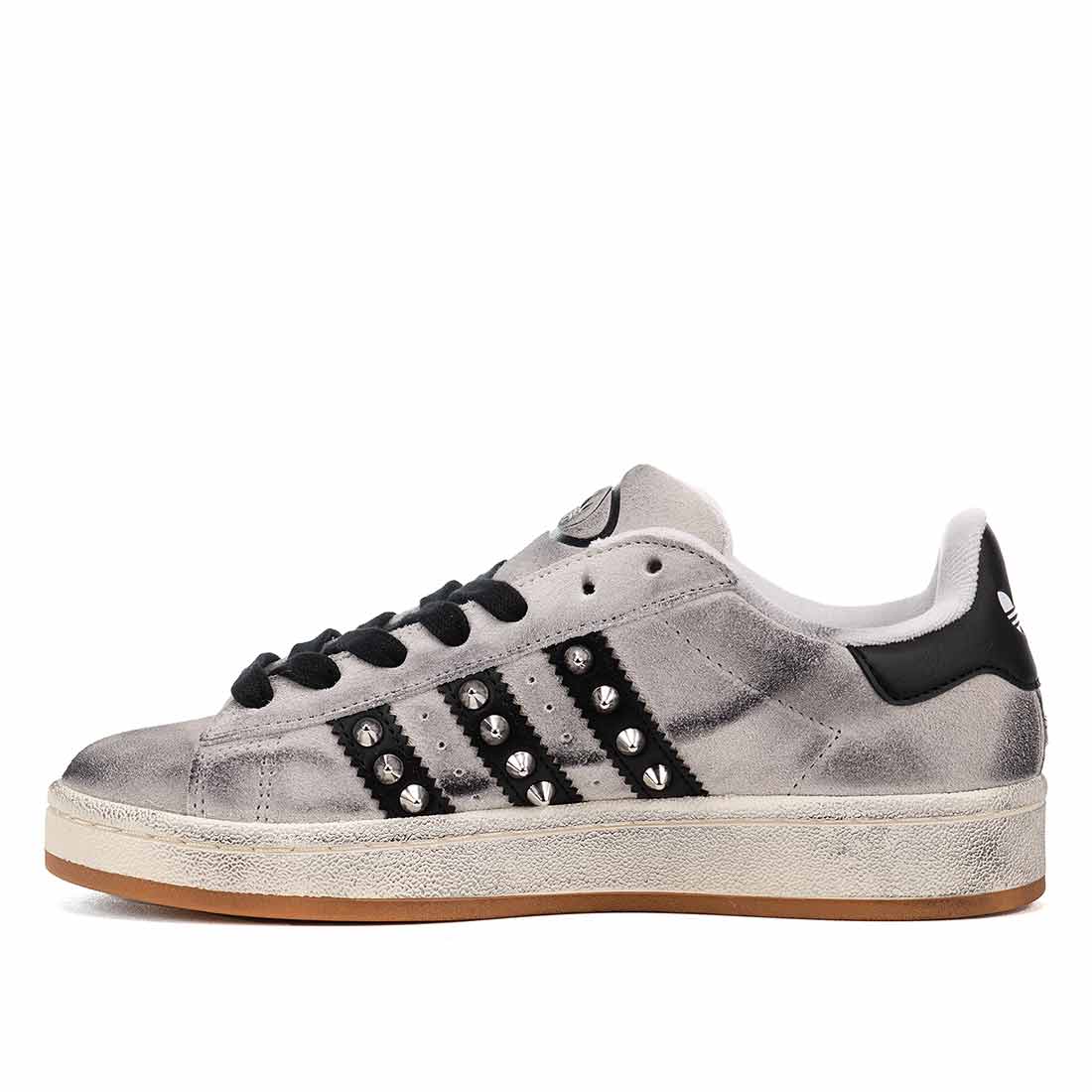 scarpe Campus grigio e nero con borchie