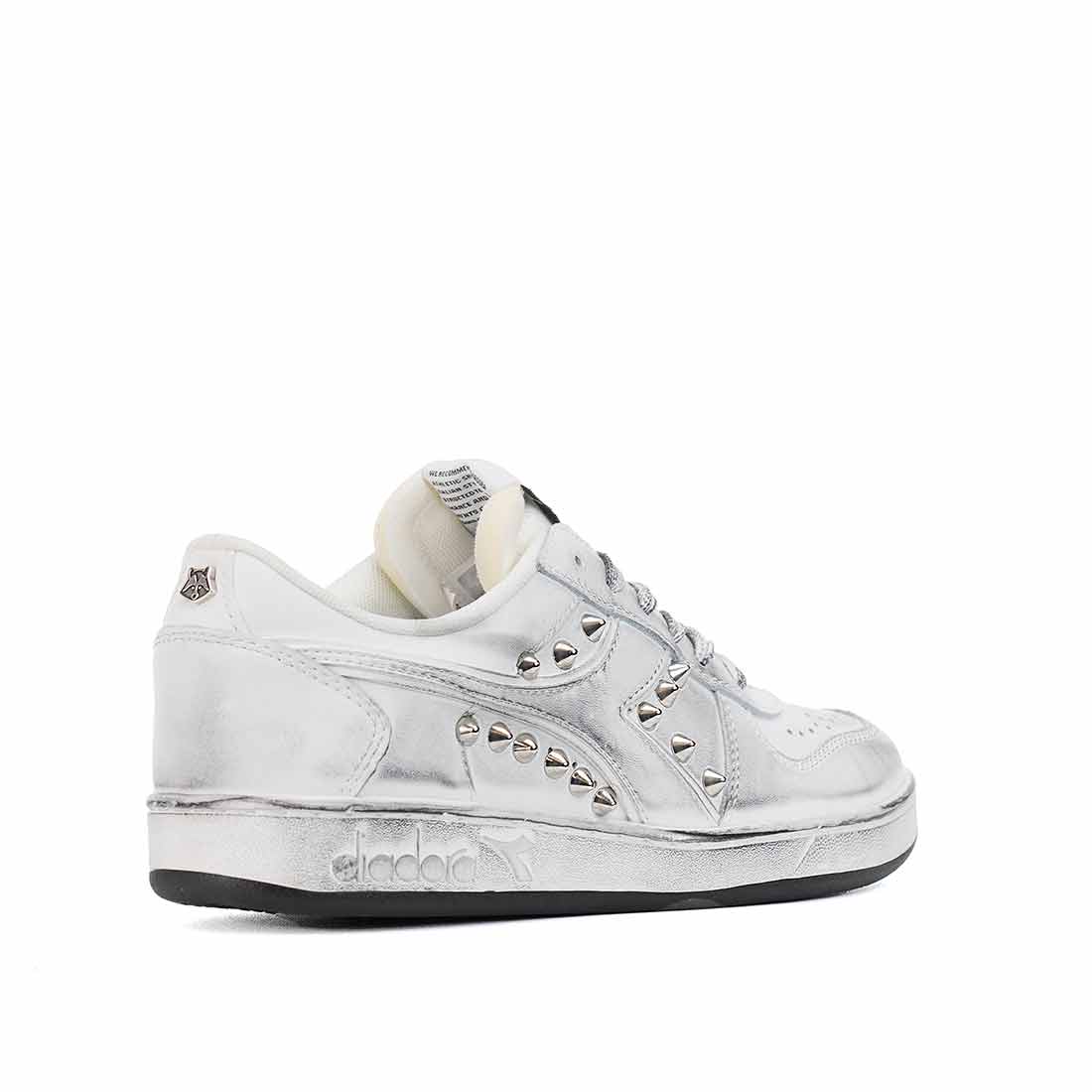 Diadora con Borchie effetto vintage - Outlet