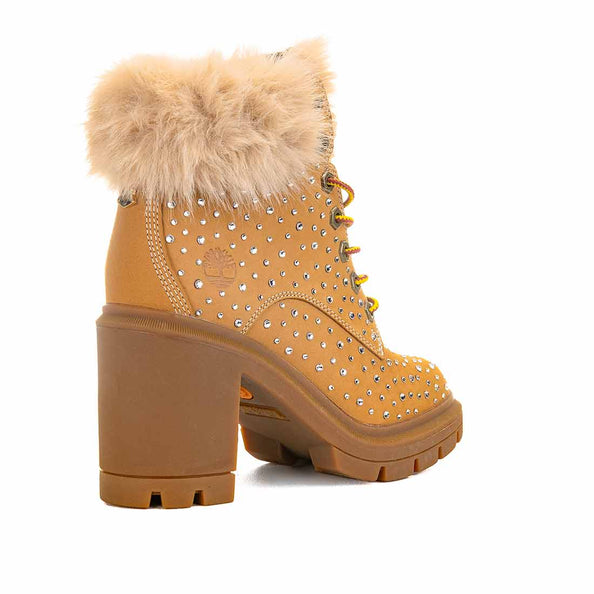 stivaletto con tacco e diamantini con pelliccia