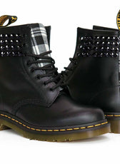 Personalizzazione Dr Martens Scozzese Bianco-Nero con Borchie - Outlet