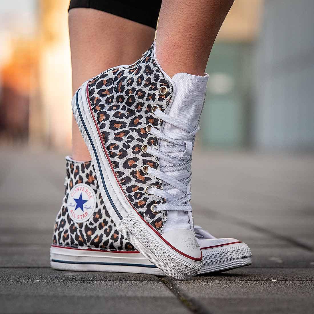 Scarpe-All-Star-Personalizzate-Animalier-Converse-Leopardate-Alte-Maculate-Racoon-LAB