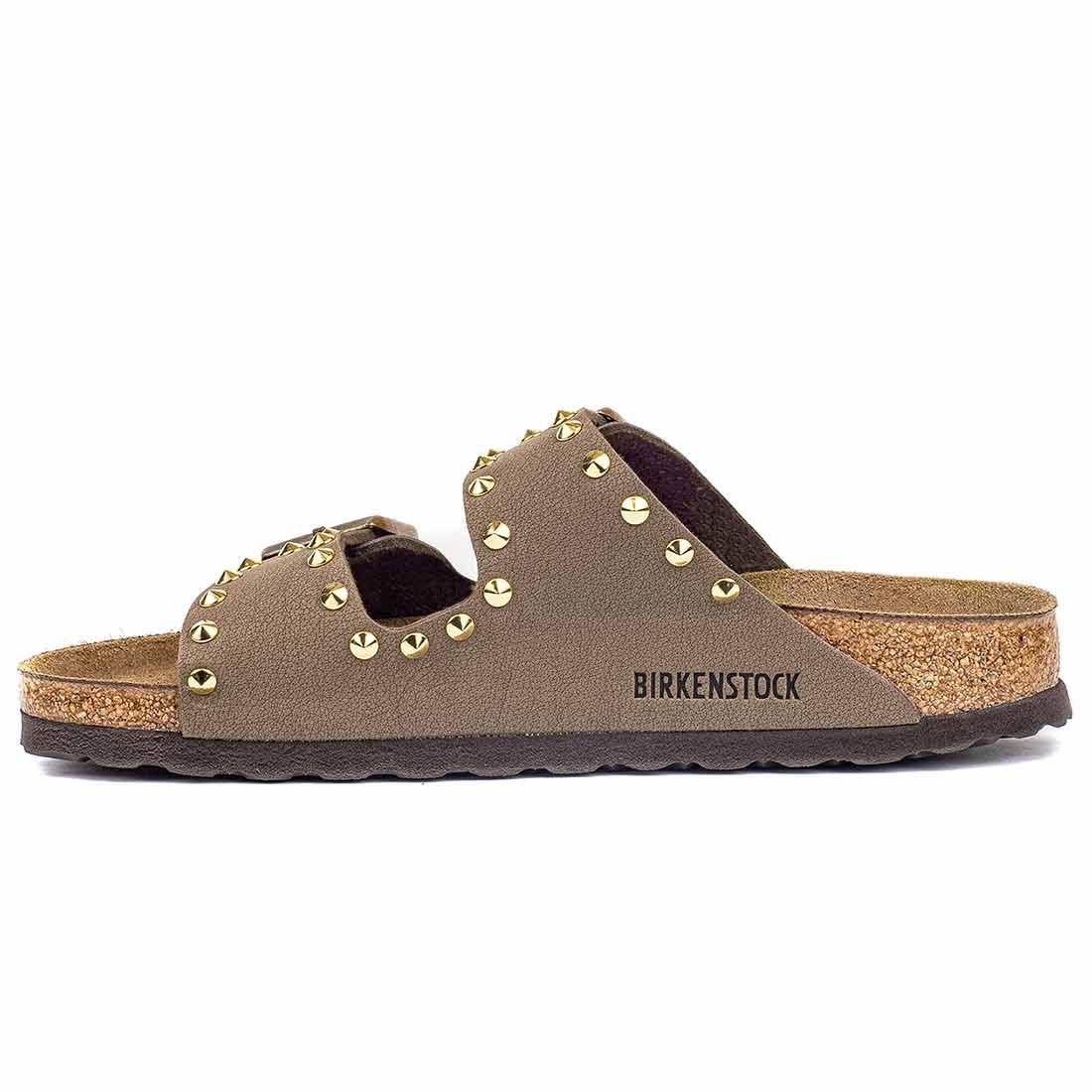 birkenstock arizona colore mocha con borchie oro