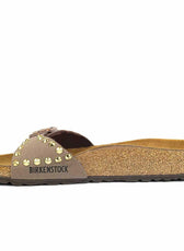 Birkenstock Madrid personalizzate con borchie oro mocha