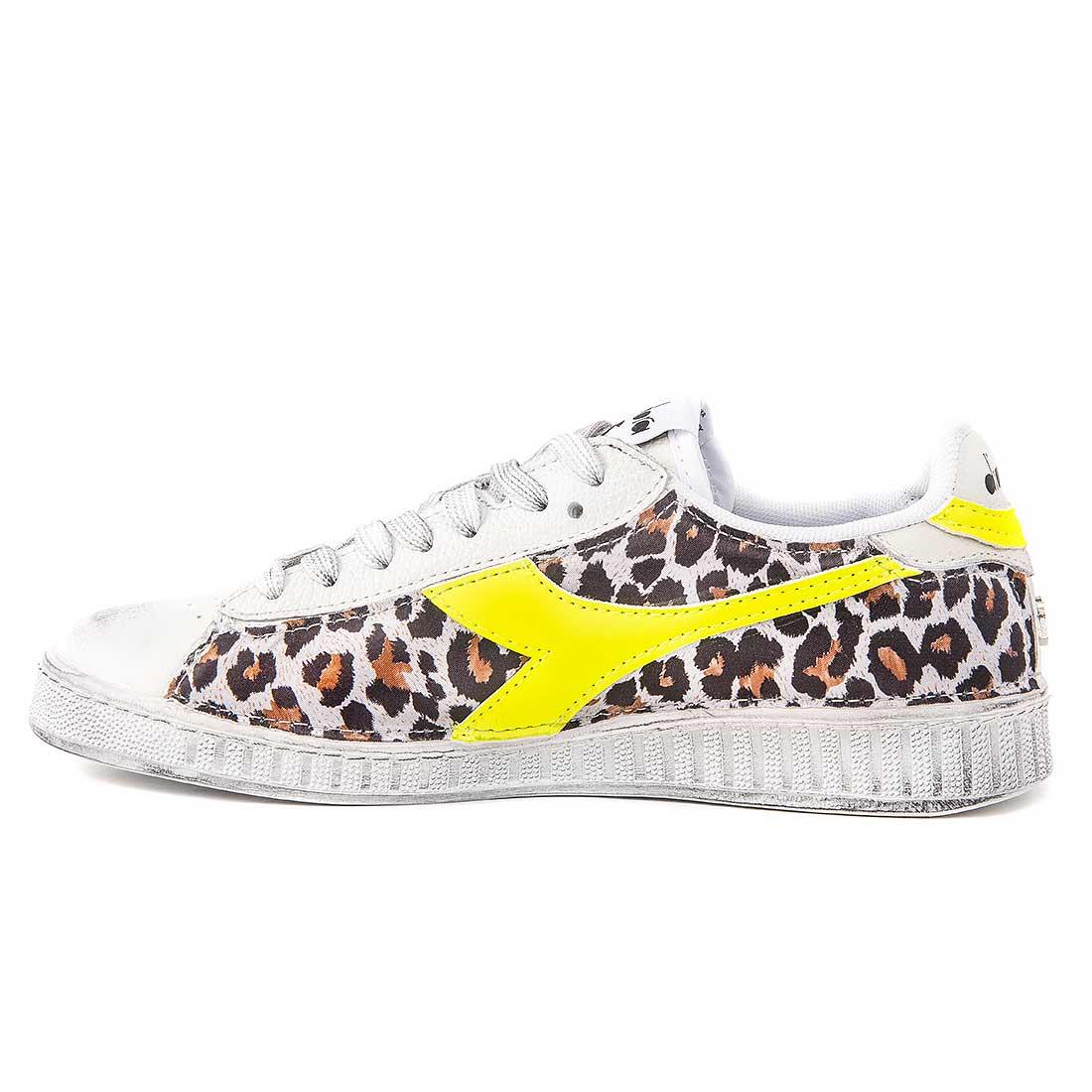 Sneakers Diadora Game low giallo fluo leopardate animalier maculate fluorescente