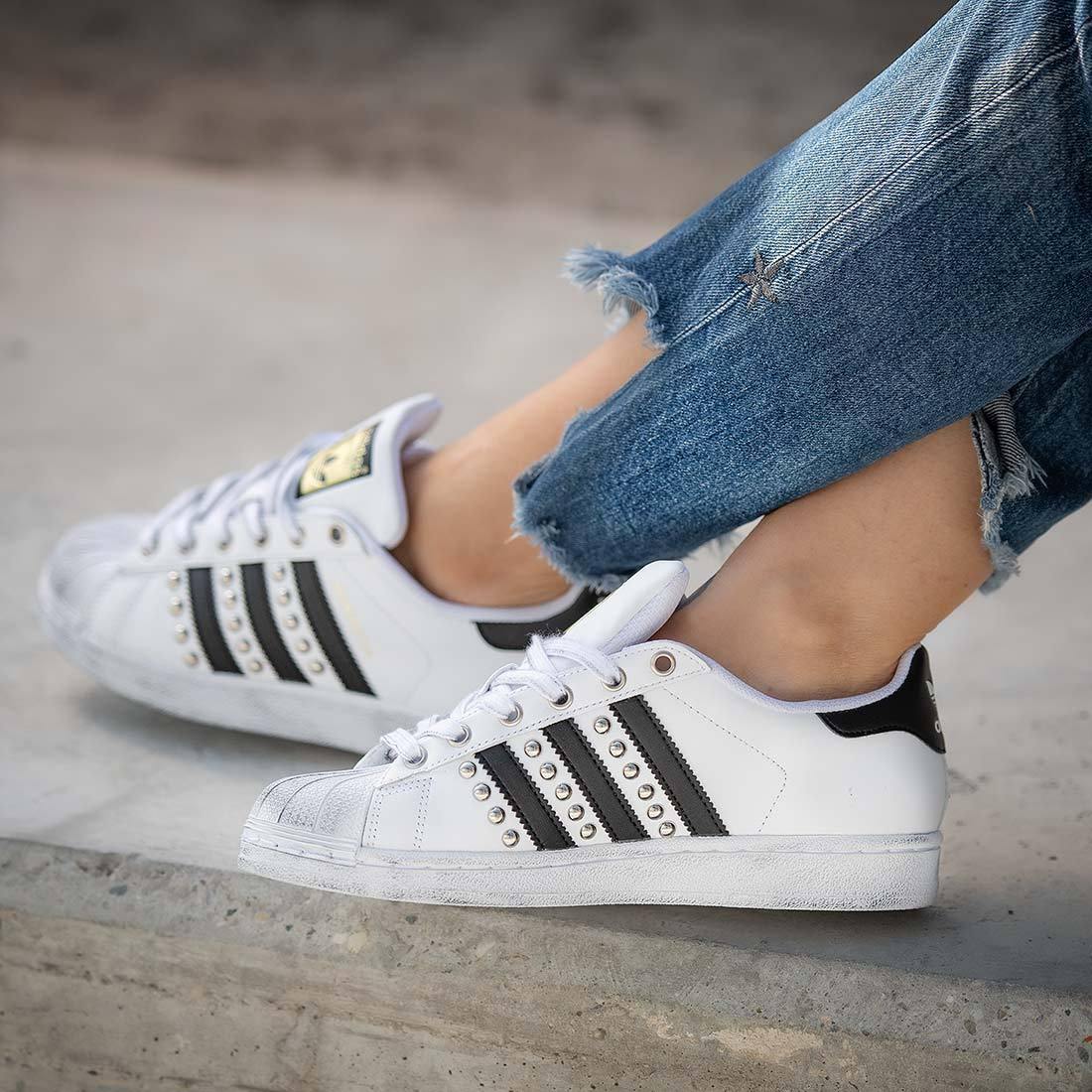 Scarpe superstar con borchie Clearance