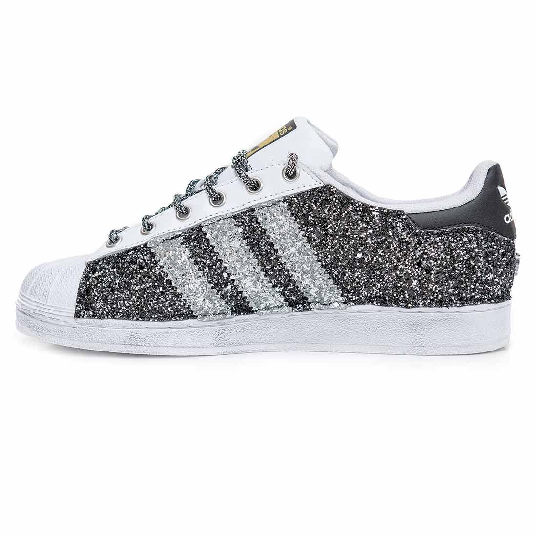 Scarpe adidas nere e argento Clearance