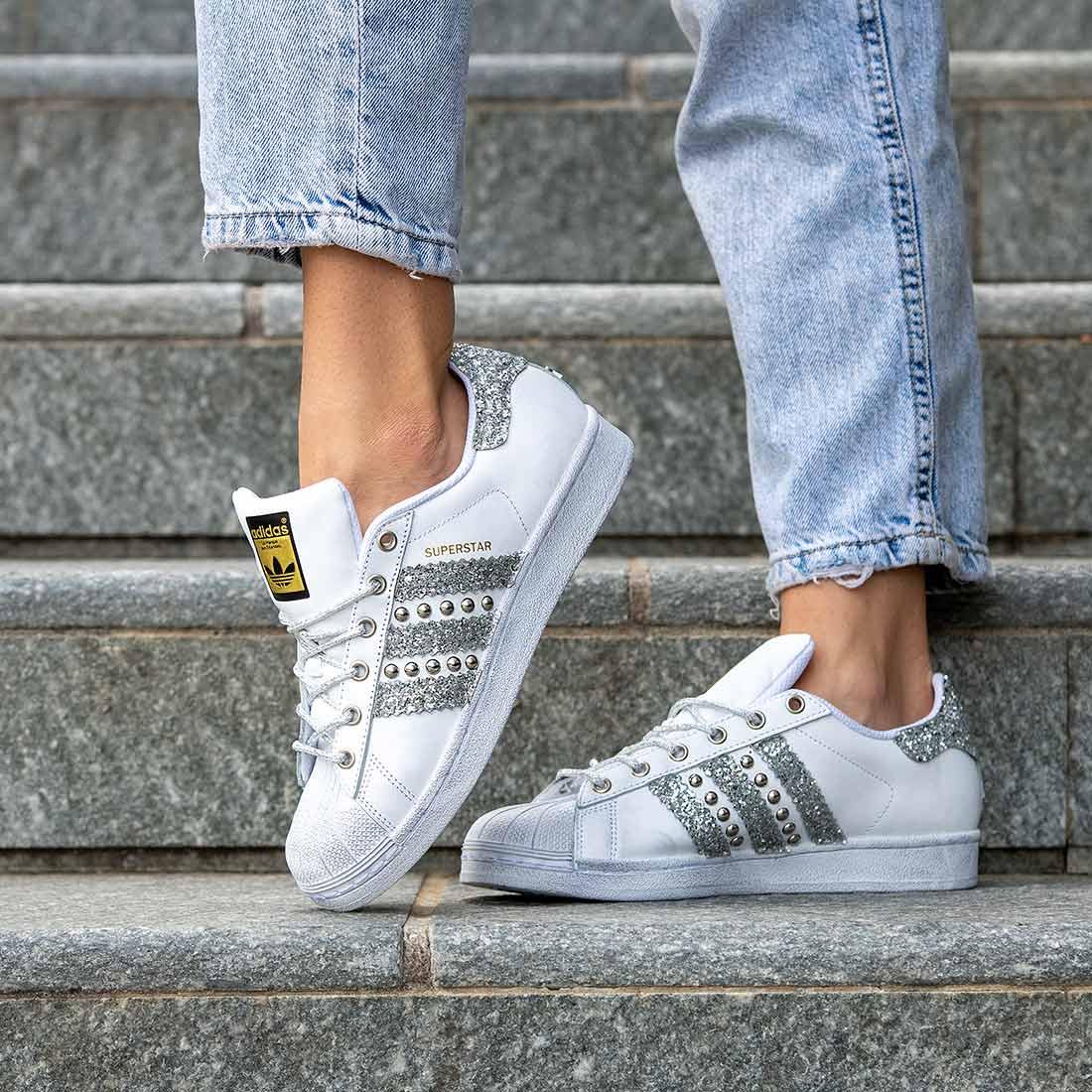 Adidas super star argento Outlet