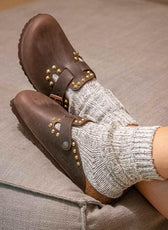 sabot birkenstock boston marroni con borchie oro