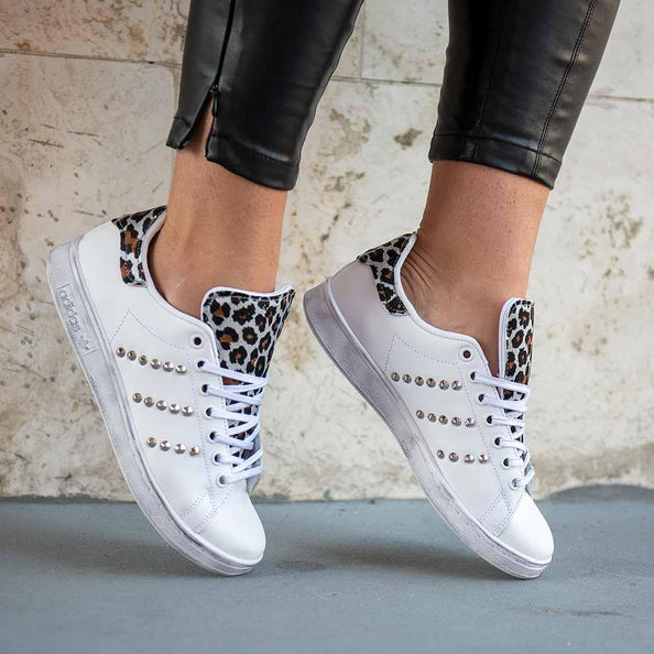 scarpe adidas stan smith custom con borchie e animalier leopardato 