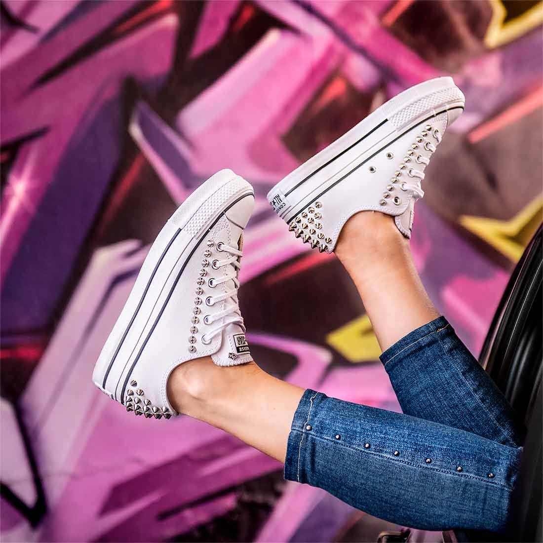 Converse All Star Platform Basse in Pelle con Borchie Bianche