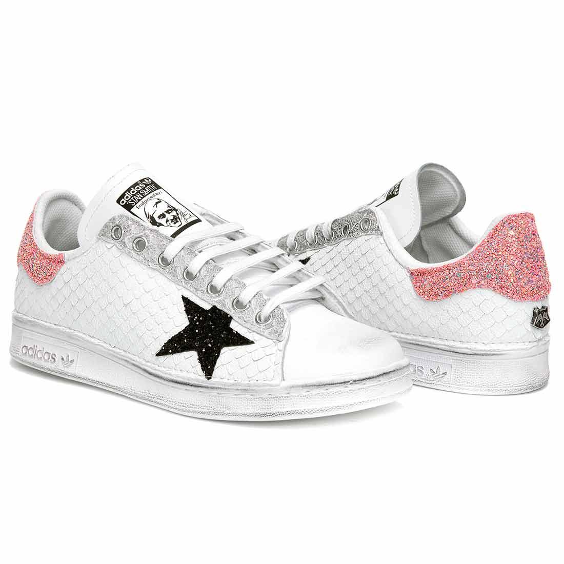 sneakers con stelle pitonate bianche