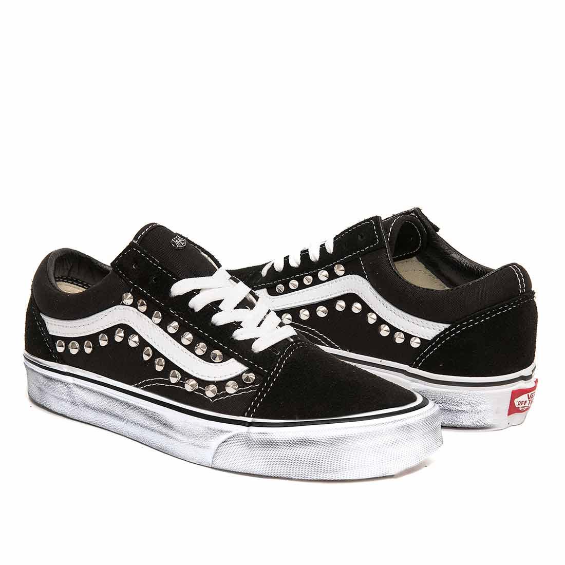 vans old skool con borchie a cuneo